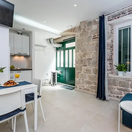 Lejlighed Modern Stone In The Heart Of Split