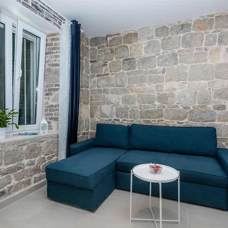 Apartman Modern Stone In The Heart Of *
