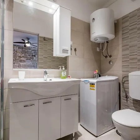 Vd 1892 Apartman Split