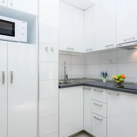 Апартаменты Modern Stone Studio In The Heart Of Split Сплит