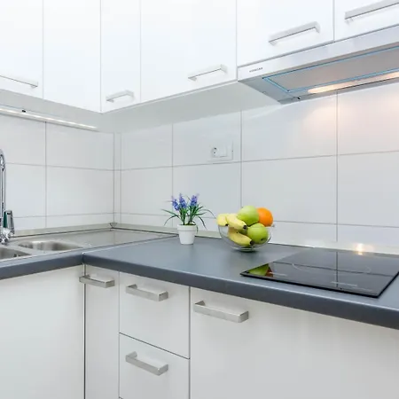 Апартаменты Modern Stone Studio In The Heart Of Split Сплит