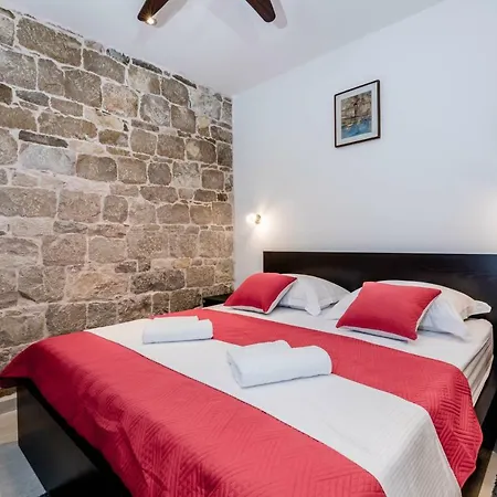 Modern Stone Studio In The Heart Of Split