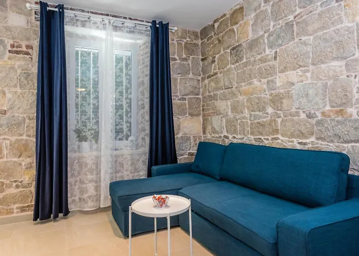 Апартаменты Modern Stone Studio In The Heart Of Split