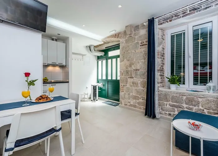 Apartman Modern Stone Studio In The Heart Of Split Split